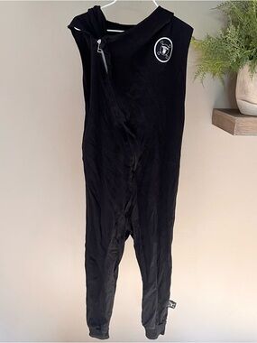 nununu hooded jumpsuit